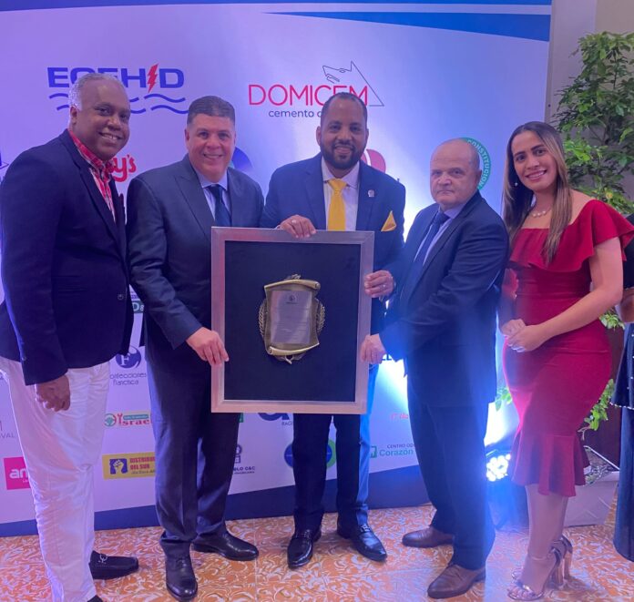 Rafael Medrano, Sergio Nin, Vladimir Ruiz, Stefano Pierotti y Jennifer Almaěnzar