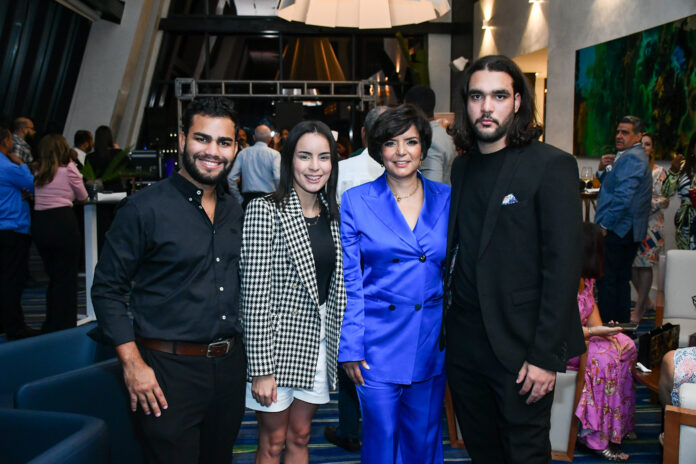 Foto Principal.- Anthony Camilo, Ana Teresa Martínez,, Ada Fernández y Alejandro Lozano Fernández