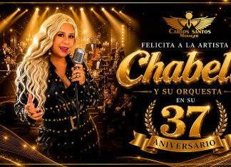Carlos Santos Manager felicita a Chabelly y su orquesta en su 37 aniversario