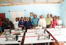 DASAC entrega modernas máquinas de coser a congregación religiosa a fin de contribuir al desarrollo del autoempleo de mujeres en San Cristóbal